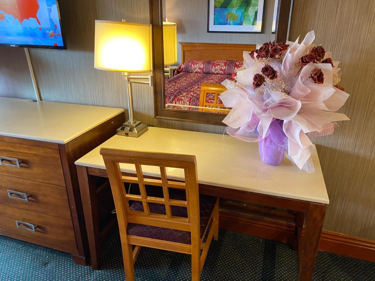 New Century 3* San Gabriel